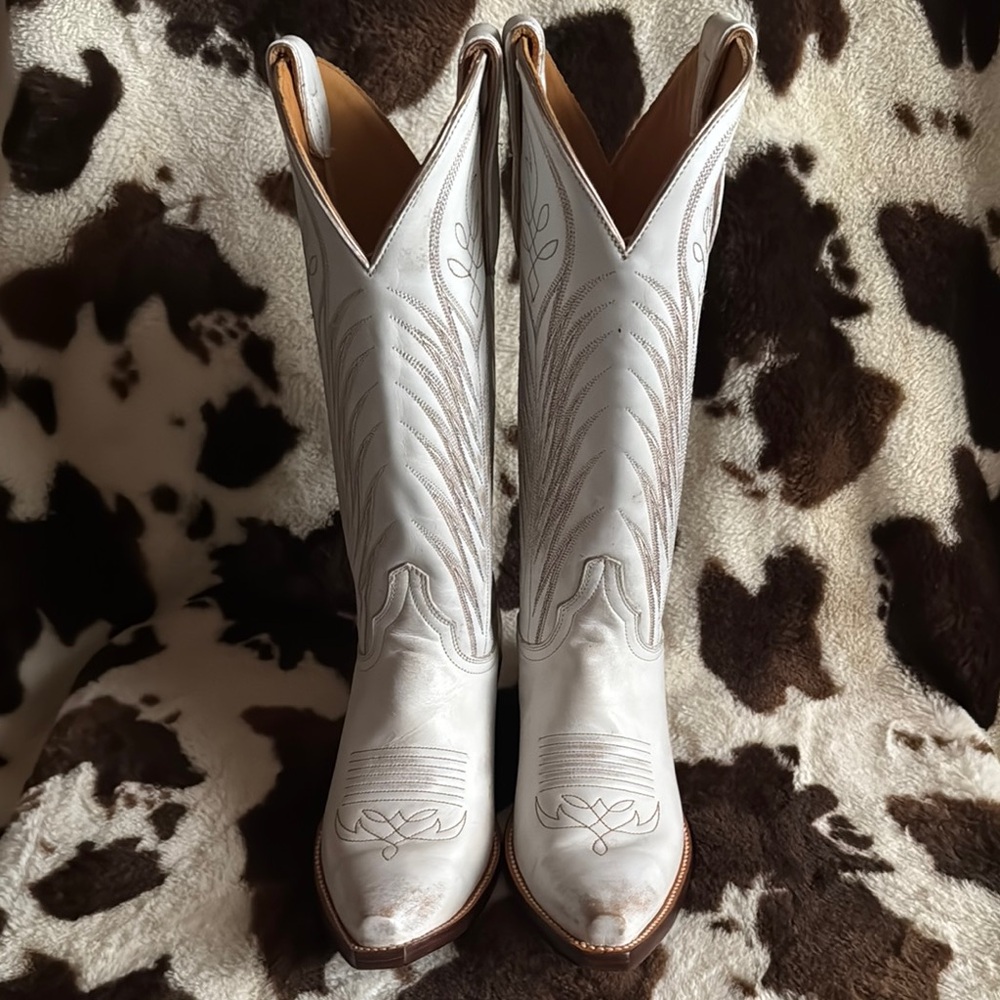 Old Gringo Women's White Distressed Western Boots - Picture 2 of 4